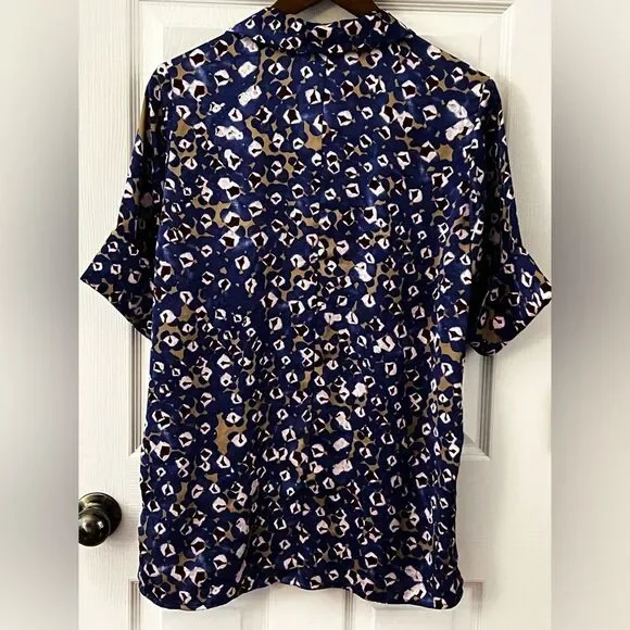 Open Edit Women’s button up silk like blouse size xs - Picture 4 of 4